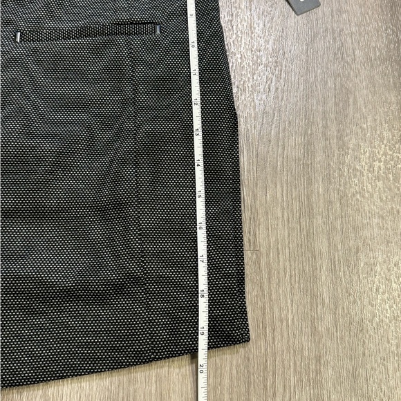 NWT Chicos Ponte Knit Vest Women Size 4P / Small Black White Structured Collar - Picture 12 of 14